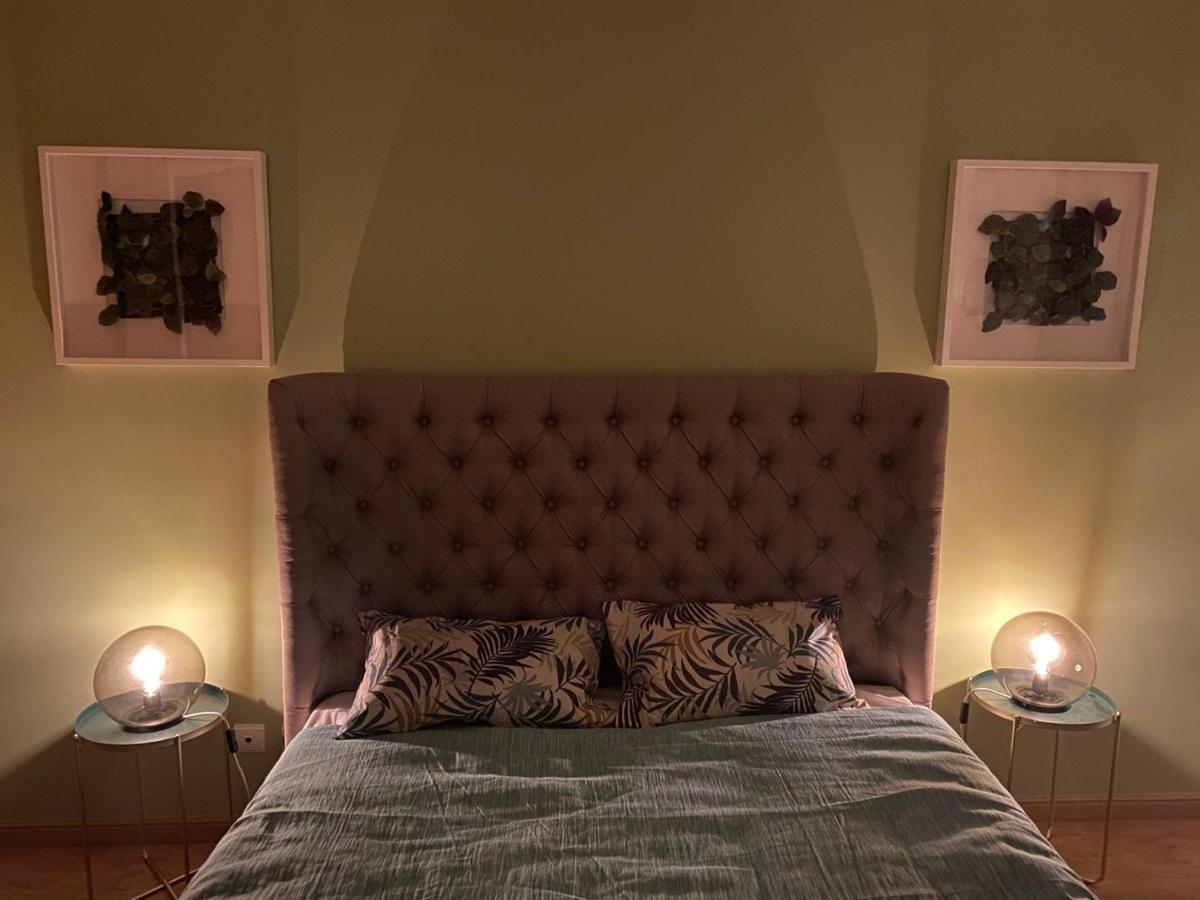 Country Town Apartment Almeirim Bagian luar foto